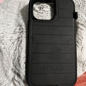 OtterBox Defender Series Case for iPhone 13/12 Pro Max